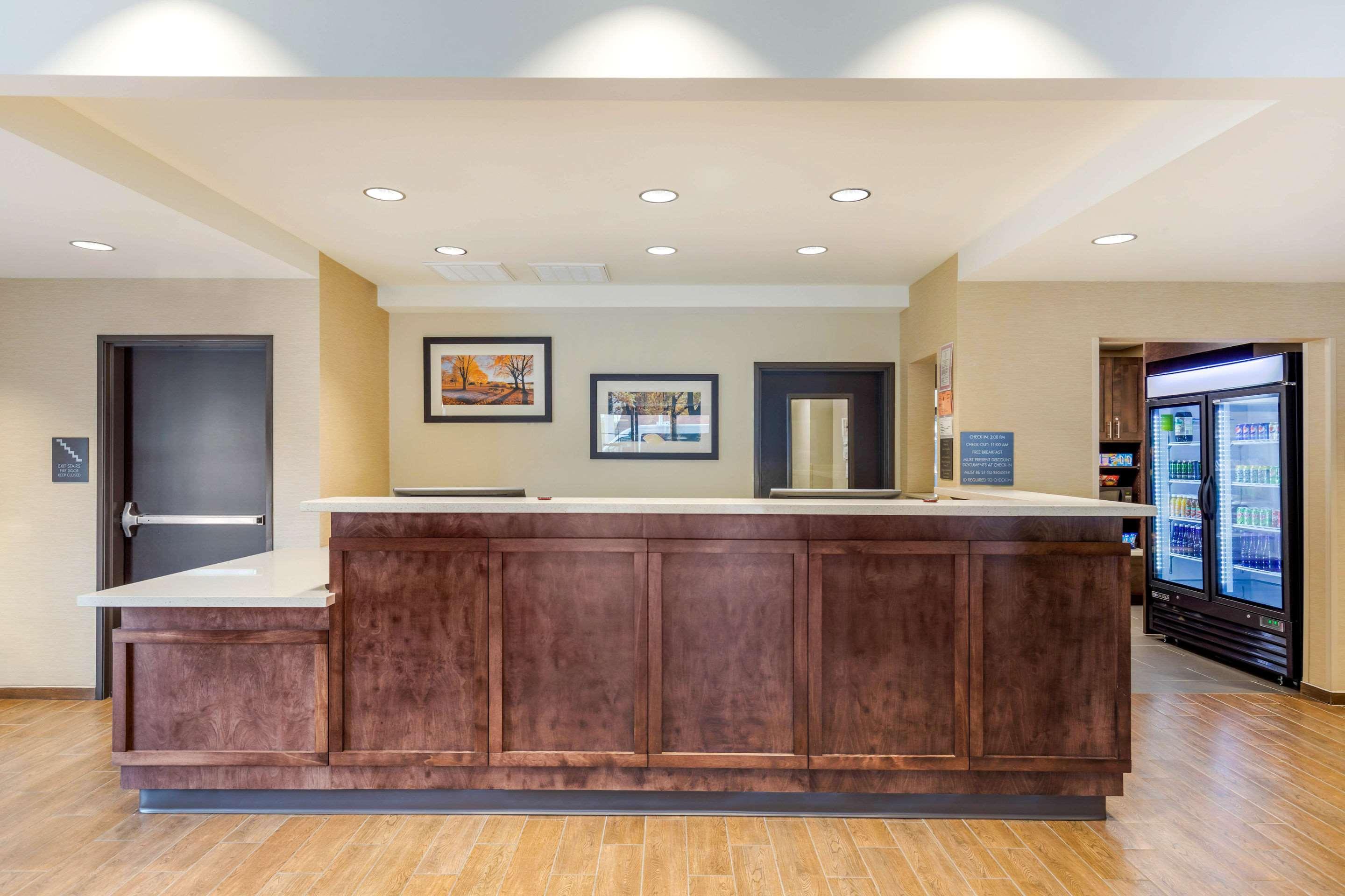 Comfort Inn & Suites Schenectady - Scotia Buitenkant foto